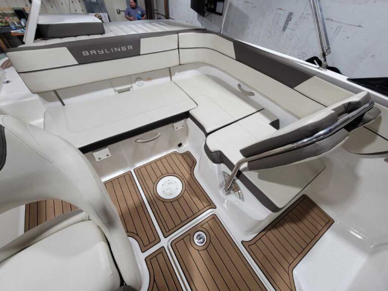 2018 Bayliner VR5 US-BLBX2258I718 [photo 37]